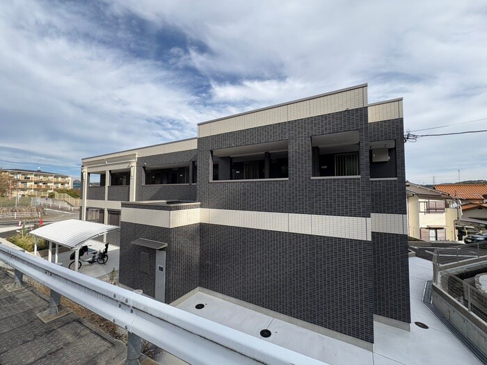 ボヌール西山の物件外観写真