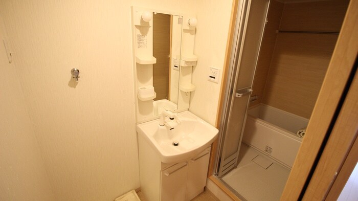 アジュールメゾン十条の物件内観写真