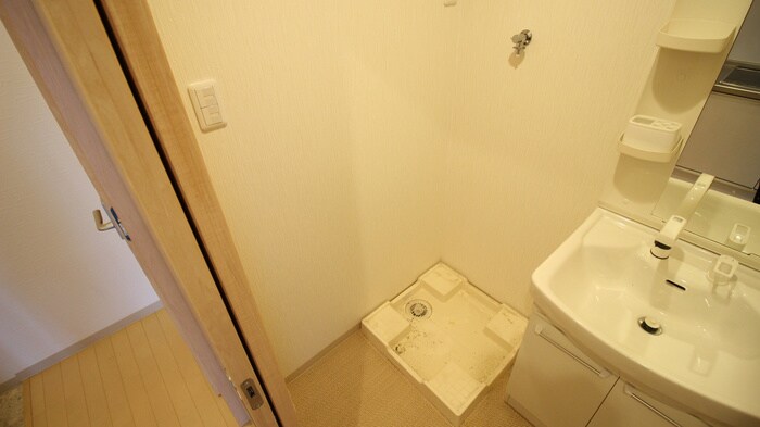 アジュールメゾン十条の物件内観写真