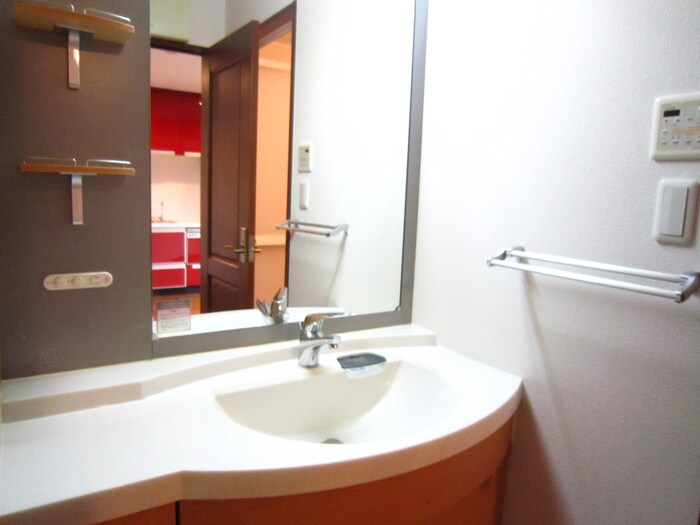 ヴィラ・ぺティロッソ芦屋の物件内観写真