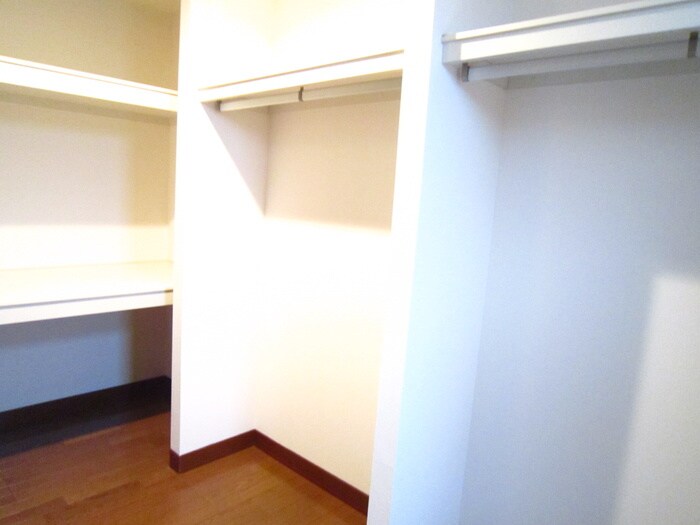 ヴィラ・ぺティロッソ芦屋の物件内観写真