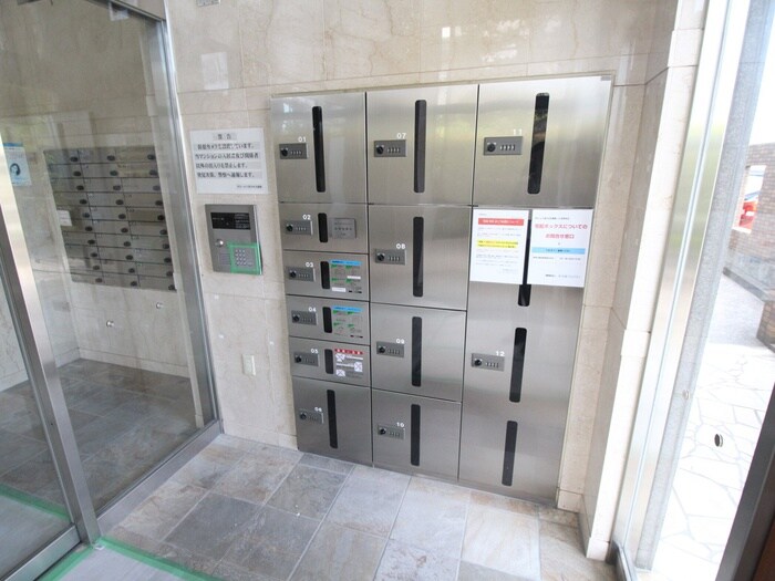 ﾎﾞﾇｰﾙ千里中央弐番館の物件外観写真