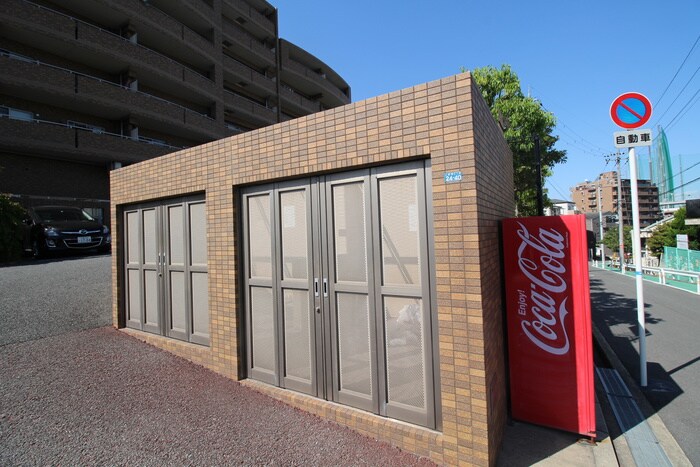 ﾎﾞﾇｰﾙ千里中央弐番館の物件外観写真