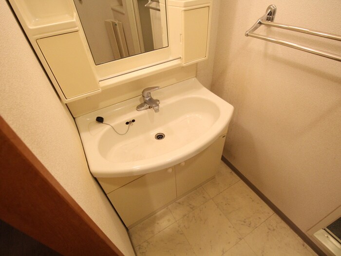 ﾎﾞﾇｰﾙ千里中央弐番館の物件内観写真