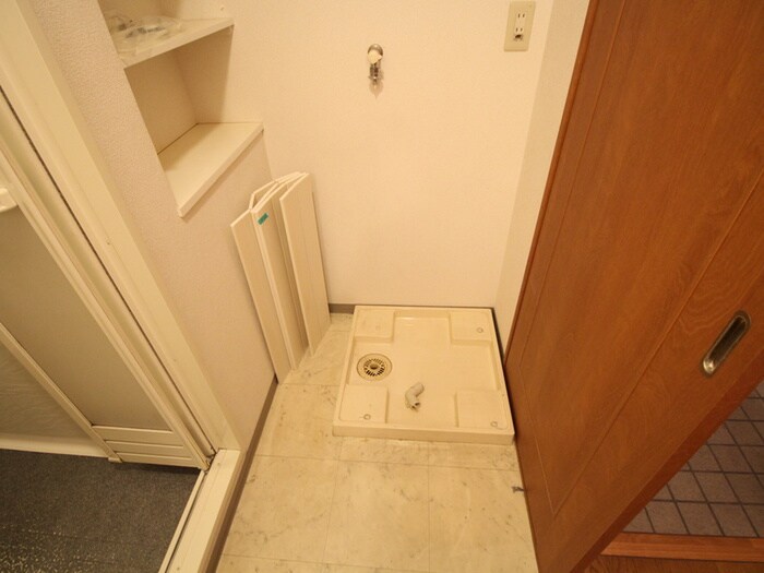 ﾎﾞﾇｰﾙ千里中央弐番館の物件内観写真