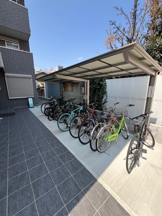 TRICERA Courtの物件外観写真