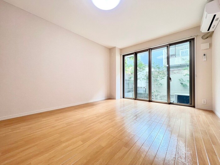 ヴァるメス・リヒト　にしうらの物件内観写真