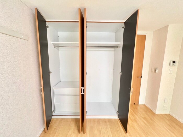 ヴァるメス・リヒト　にしうらの物件内観写真