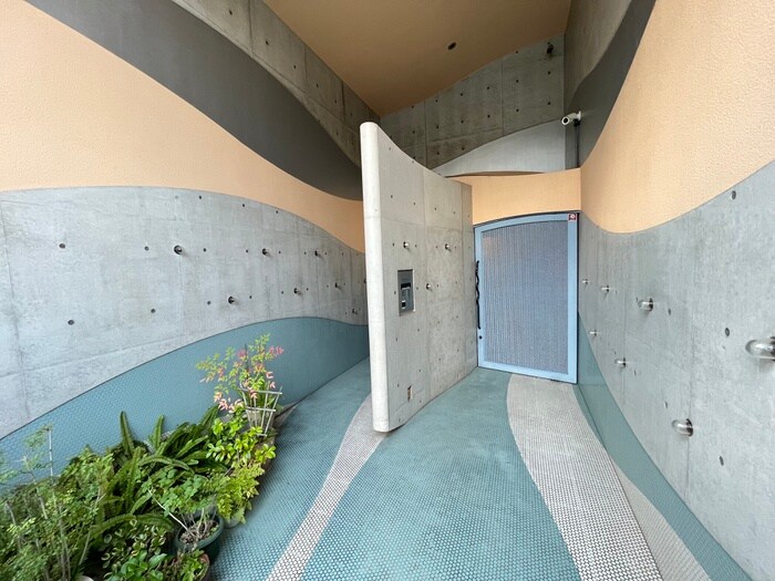 マナ－ハウスの物件外観写真