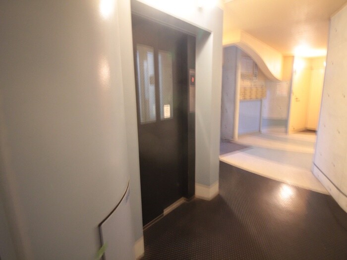 マナ－ハウスの物件外観写真