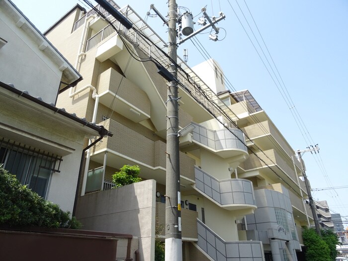 アルザス江坂の物件外観写真