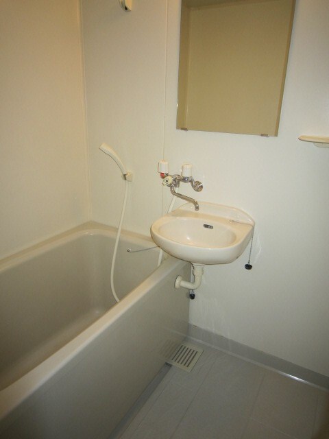 アルザス江坂の物件内観写真