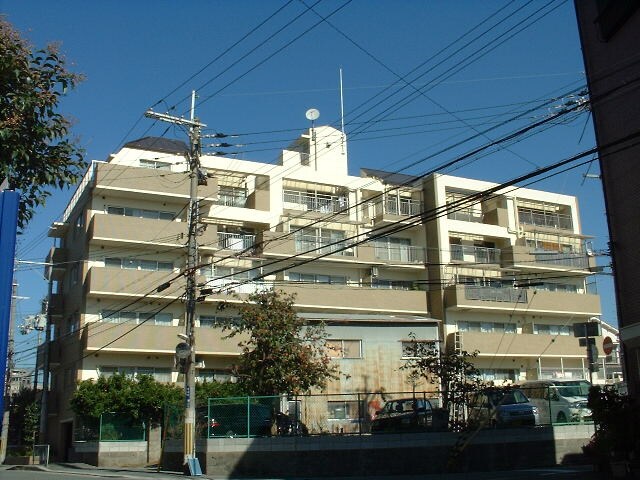 アルザス江坂の物件外観写真