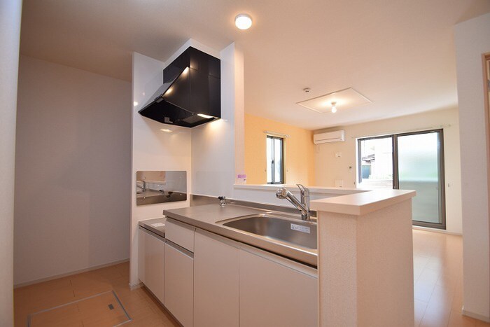 ルミエ－ルの物件内観写真