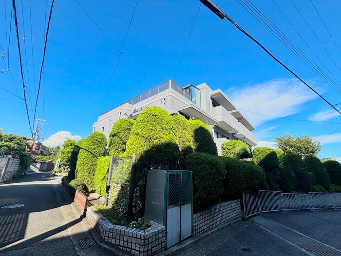 ロイヤル山芦屋の物件外観写真