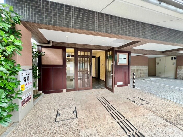 LUXENA KIYOMIZU-GOJO(108)の物件外観写真