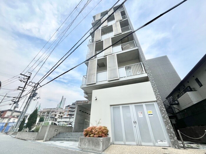 クレセント千里中央の物件外観写真