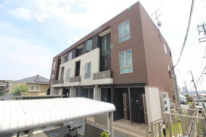 ヒルサイドウエガハラの物件外観写真