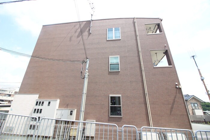 ヒルサイドウエガハラの物件外観写真