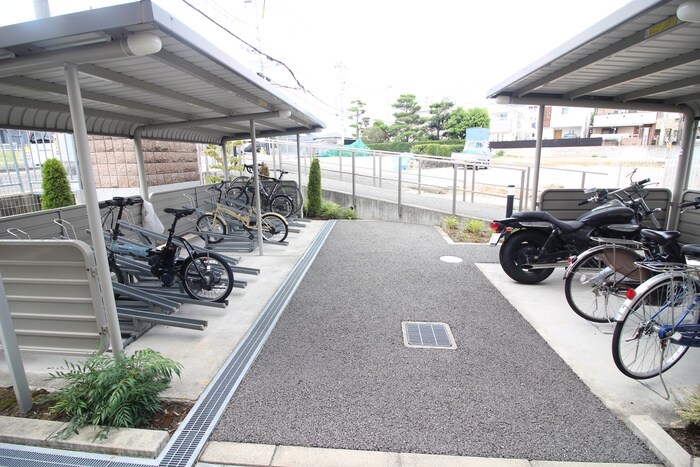 ヒルサイドウエガハラの物件外観写真