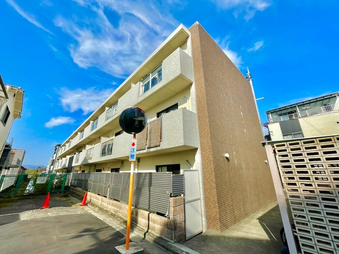 ＲＡＧＬＡＮ枚方の物件外観写真