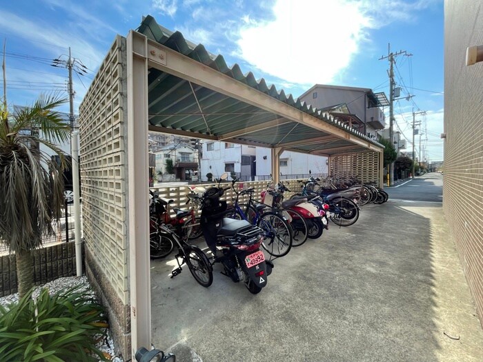 ＲＡＧＬＡＮ枚方の物件外観写真