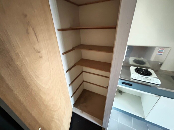 高辻ロイヤルフラッツの物件内観写真