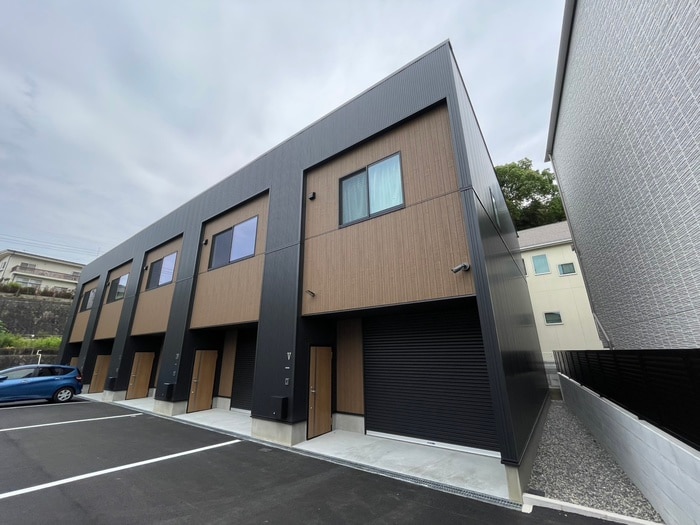 ＡＭＢＩＴＩＯＵＳ枚方市駅前の物件外観写真