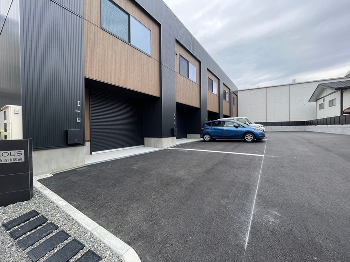 ＡＭＢＩＴＩＯＵＳ枚方市駅前の物件外観写真