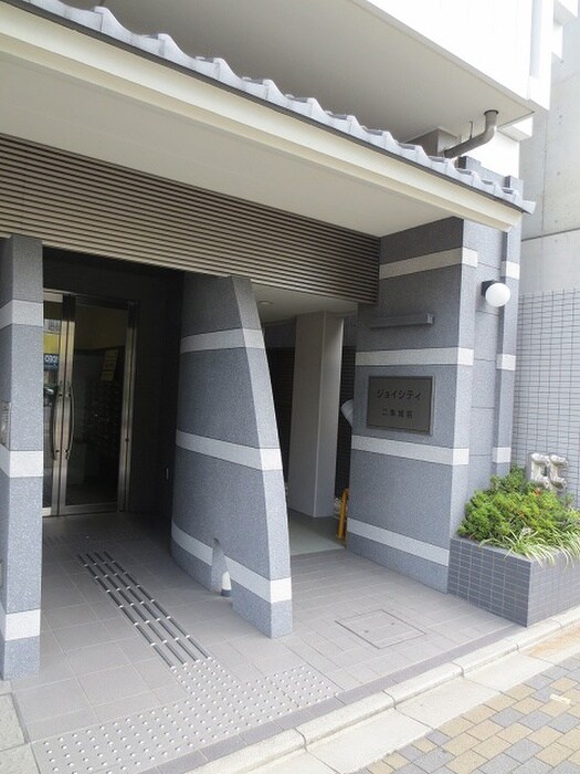 ジョイシティ二条城前の物件外観写真