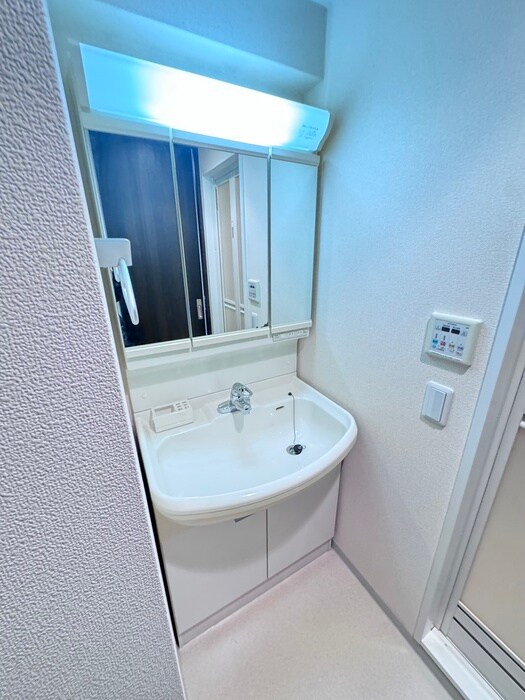 ジョイシティ二条城前の物件内観写真