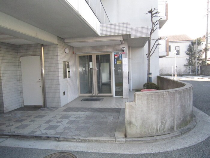 コルナス西館の物件外観写真