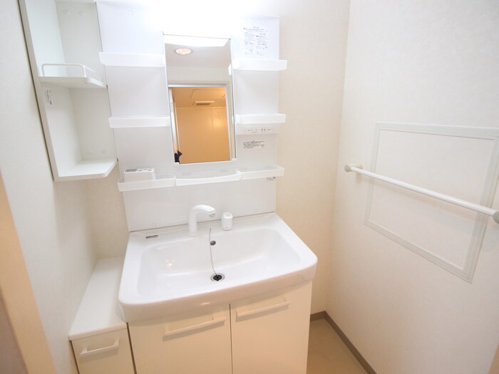 コルナス西館の物件内観写真