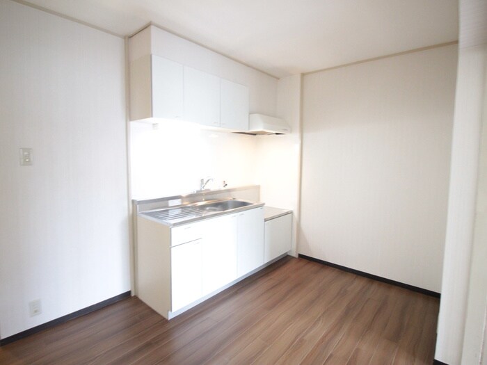 シャルム春日丘の物件内観写真