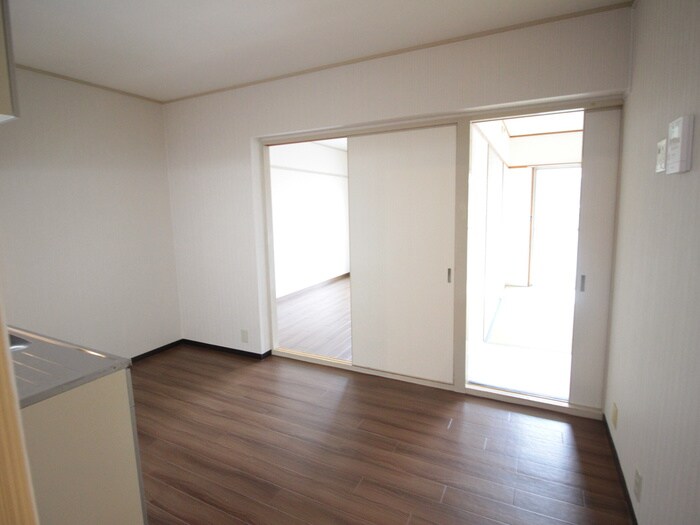 シャルム春日丘の物件内観写真