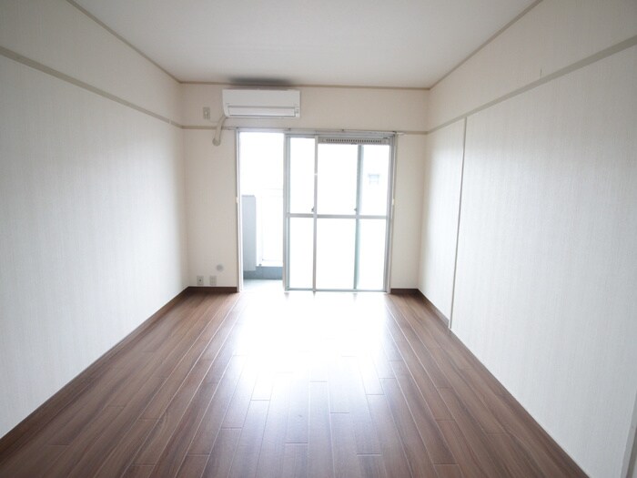 シャルム春日丘の物件内観写真