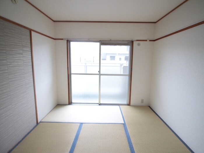 シャルム春日丘の物件内観写真