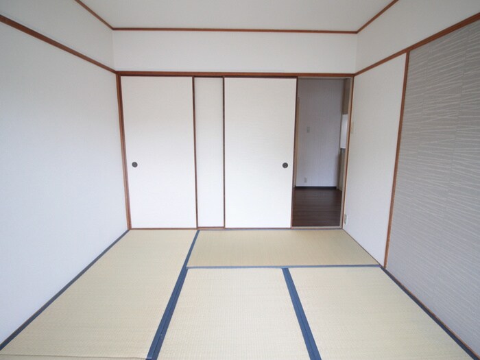 シャルム春日丘の物件内観写真