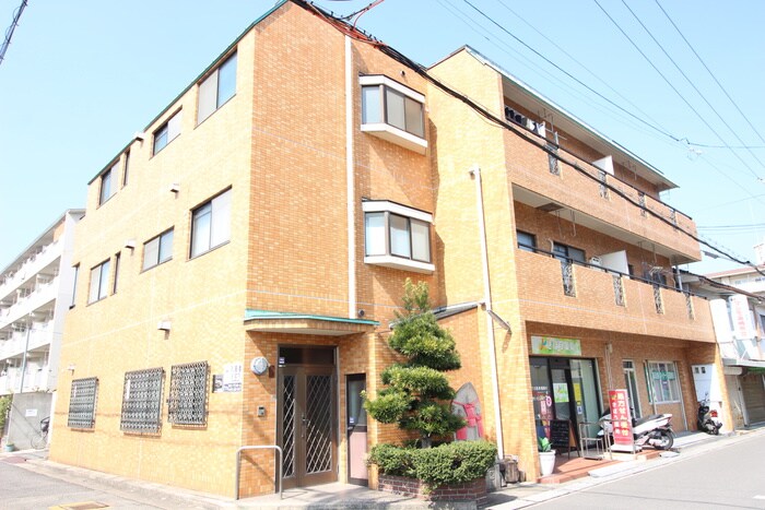 エステート朝日の物件外観写真