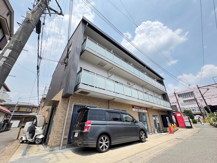 シャイン帷子ノ辻の物件外観写真