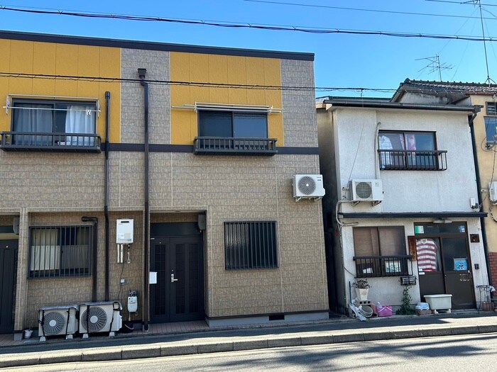 フローリァン御前の物件外観写真