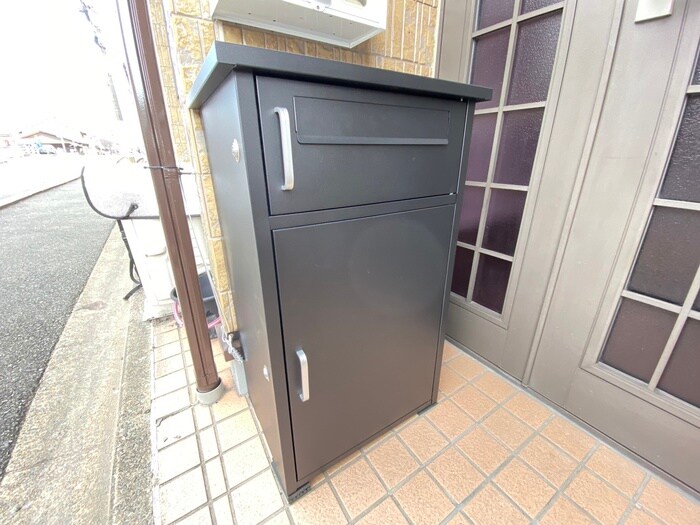 フローリァン御前の物件外観写真