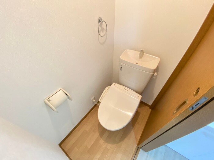 フローリァン御前の物件内観写真