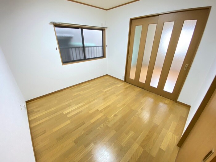 フローリァン御前の物件内観写真