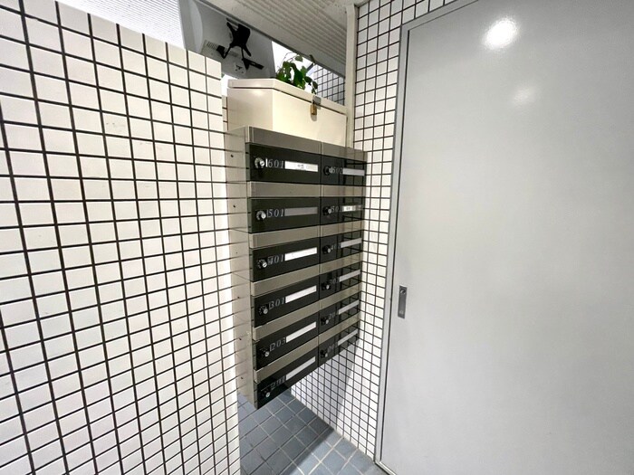 クレフ本山の物件外観写真