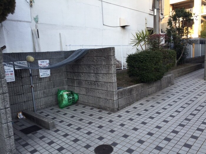 ヴィラ 86の物件外観写真