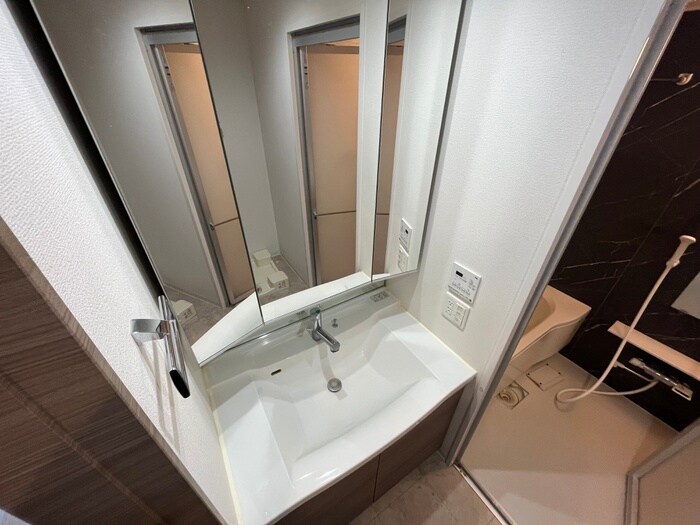 メープルスクエア心斎橋の物件内観写真