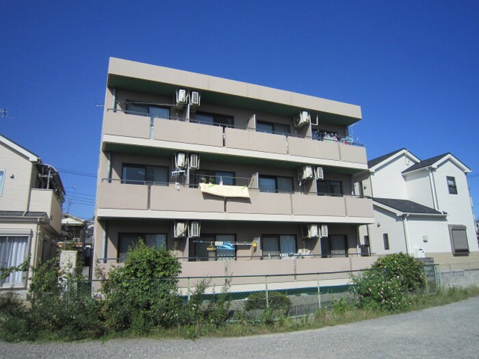 第２クラウンハイツの物件外観写真