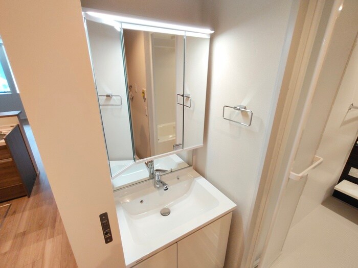 ホワイトガーデン西宮中島町の物件内観写真