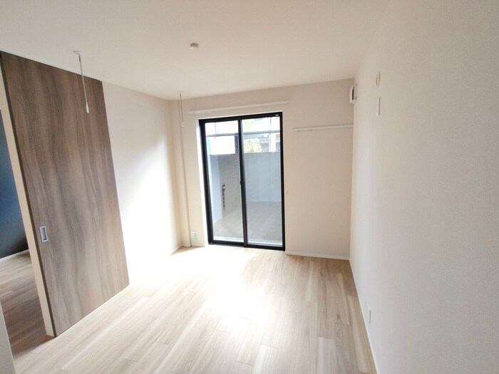 ホワイトガーデン西宮中島町の物件内観写真